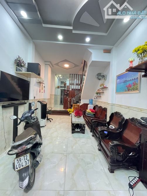 KHU HIẾM NHÀ BÁN - HẺM 141 TÁM DANH - QUẬN 8 - 46M2 - 3 TẦNG - HOÀN CÔNG ĐỦ - NHỈNH 6 TỈ.