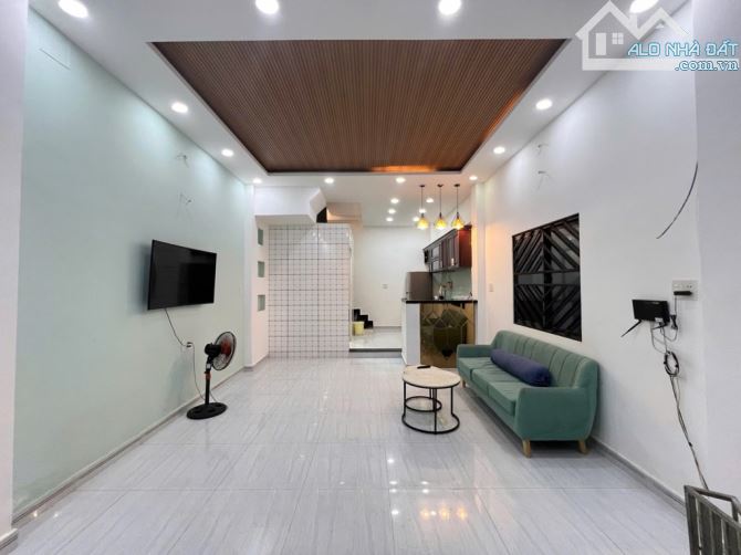 NHÀ ĐẸP QUẬN 8 - ÂU DƯƠNG LÂN - 43m2 - 3 TẦNG - HOÀN CÔNG ĐỦ – GIÁ CHÀO MỚI CHỈ 6.2 TỈ.