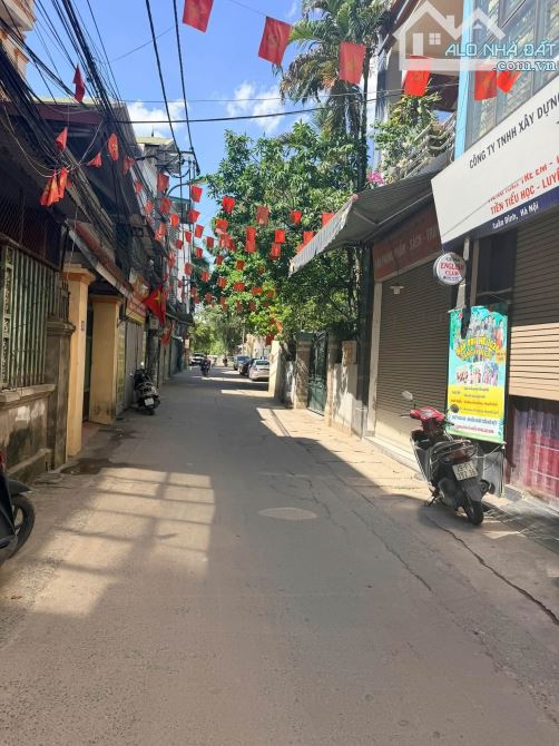 Nhà đẹp mặt ngõ oto tránh Xuân Đỉnh kdoanh tốt, thang máy 45m2 x mtiền 4m. Gấp 13 tỷ