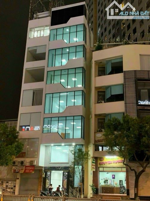 Bán nhà 8 tầng siêu vị trí mặt tiền Nguyễn Thái Bình Quận 1 - (4x18m) - Giá chỉ 36 tỷ