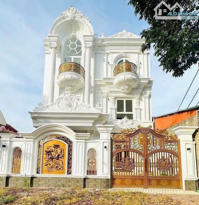 🏦 BIỆT THỰ CAO CẤP MỚI XÂY TRỤC CHÍNH ĐƯỜNG NGUYỄN VĂN LƯU KDC NAM LONG , CẦN THƠ
