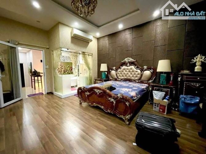 Nhà ĐẸP 2 Tầng, 2 mê đường 10m5 Trịnh Công Sơn, 100m, -Giá 10.3 tỷ TL