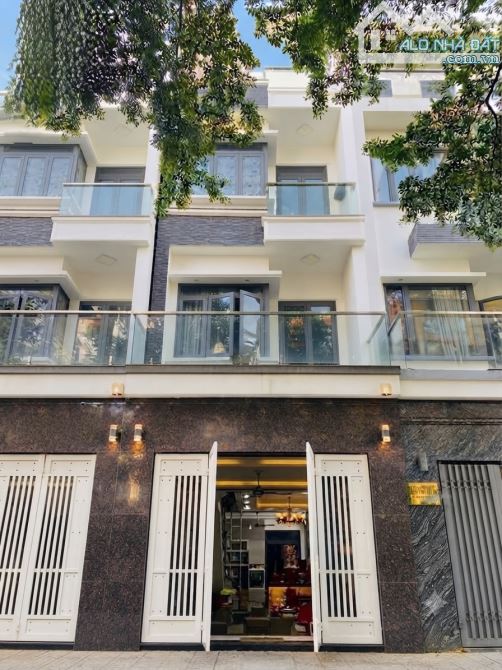 Huỳnh Tấn Phát - 6 Tỷ 950 - Xe Hơi Vào Nhà- Nhà 4 Tầng 61m² - 4PN