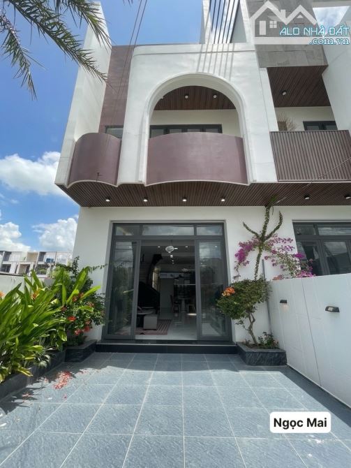 🏡 Bán nhà 1 trệt 1 lầu 5x22m gần KCN Cầu Tràm, cách Chợ Bình Chánh 15 phút , SHR, 2.65 tỷ