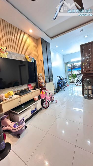 2,42 TỶ | TẦNG 1 LÔ GÓC CHUNG CƯ HOÀNG HUY | 63M2 ✨ Chủ cần tiền nên bán gấp