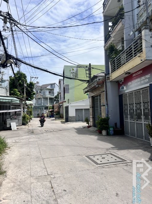 Nhà mặt tiền kinh doanh Lâm Thị Hố, 80m², 4PN, gần Hiệp Thành City, chỉ 6,3 tỷ