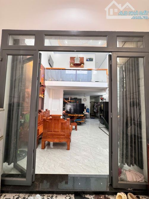Gấp, giá chủ cần bán lại nhà 1 trệt 1 lửng tại khu Lanvender, Vĩnh Cửu