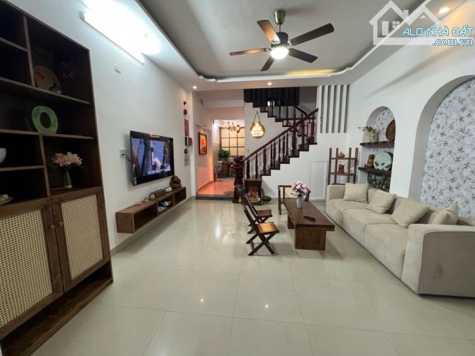 Property for sale, 82 m², Sơn Trà