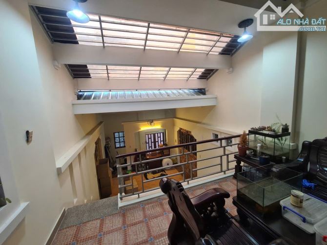 Nhà đẹp trung Tâm Quận 10- sát 3 tháng 2, hạ thêm lần 2, 2 tỷ nữa 122m2 N5m D24m Giá 16 tỷ