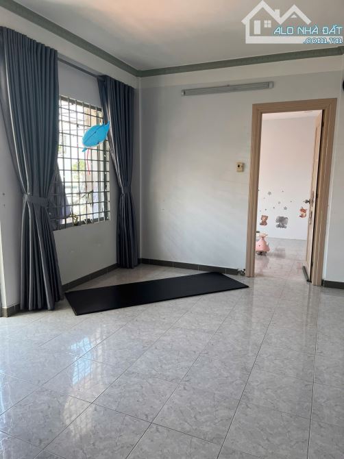 Ngộp Bank -Bán Gấp Chung cư 70m2- đường Hòa Hưng Q10- SHR