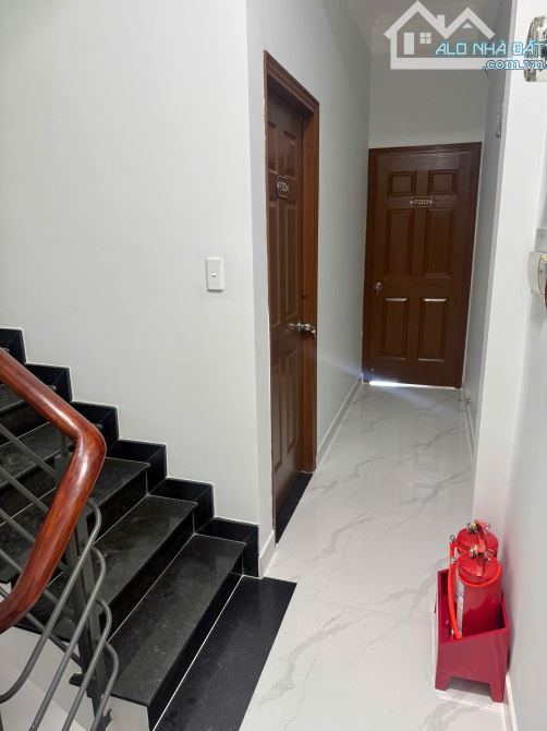 Cần Bán CHDV 5 Tầng Thiết Kế 11 PN 12WC HĐ thuê 60tr/1 tháng Hẻm 3m5 Đường Bình Đông