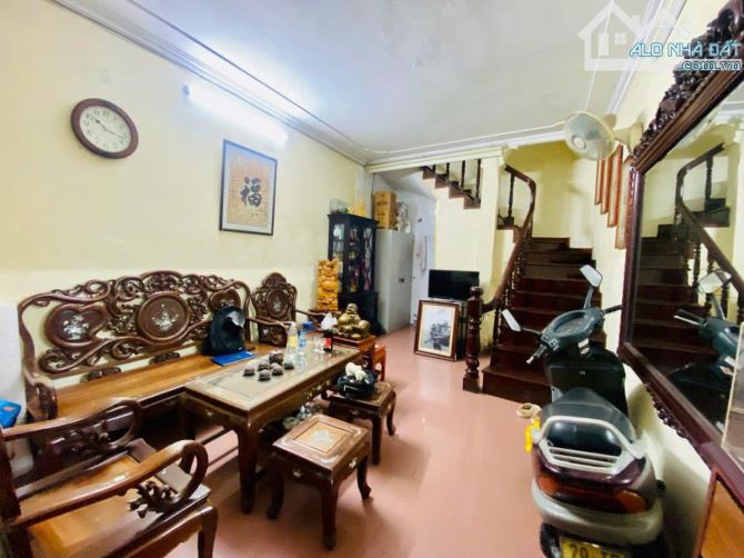 Bán nhà phố Lý Thường Kiệt, Hoàn Kiếm, gần phố, sổ đỏ 50m2 4 tầng giá 15,9 tỷ
