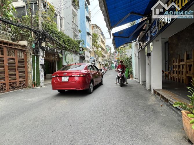 Bán nhà đẹp 4 tầng hẻm xe hơi Hoàng Hoa Thám, Phường 13, Tân Bình - 5mx19m - Giá chỉ 16 tỷ