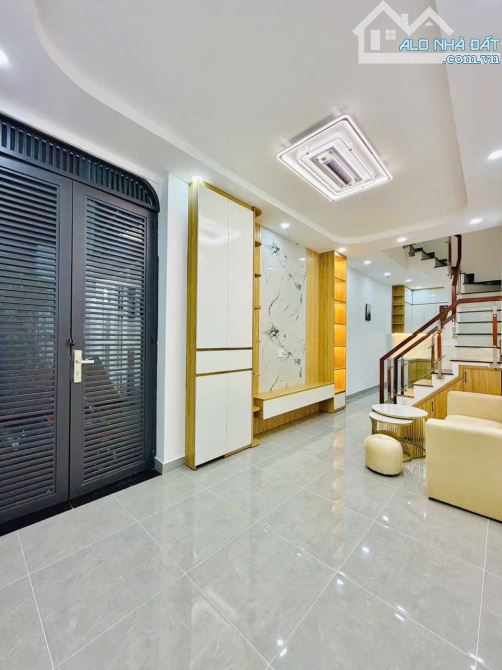Bán gấp CHDV ngay Đường số 20 P. An Nhơn 4,5x23m XD 5 tấm giá 15,5 tỷ gần C/c Hà Kiều
