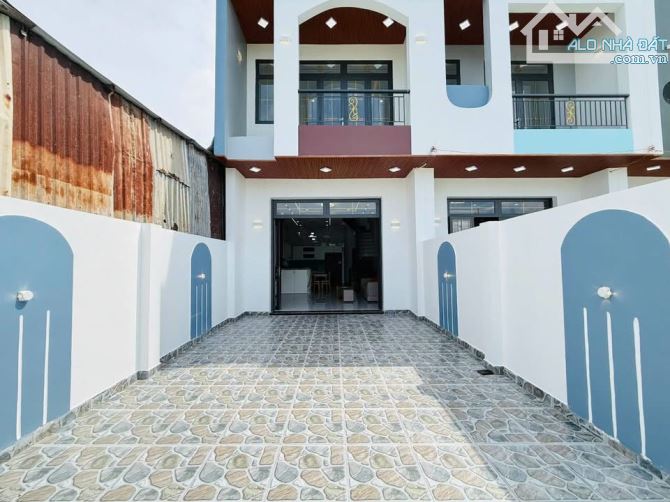 🏠 NHÀ MỚI 1 TRỆT 1 LẦU CỰC SANG - Xã Phước Lý (Gần KCN Cầu Tràm) - Giá 2.25 Tỷ (TL)