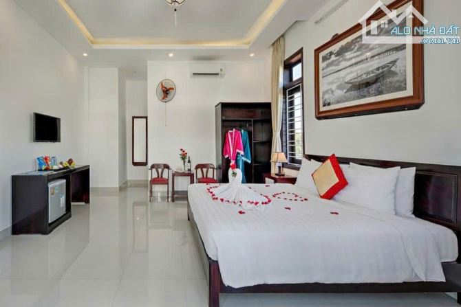 VILLA MẶT TIỀN ĐƯỜNG LỚN 19,5M – 440M² - NGANG 12M – HỒ BƠI – FULL NỘI THẤT