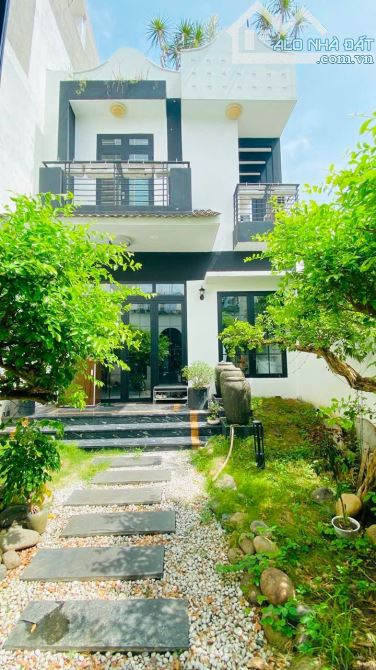 Biệt thự đẹp MT Nguyễn Phúc Chu Q. Tân Bình| DT: 6.1x30| 4 tầng| KV Tiềm năng| 26 tỷ