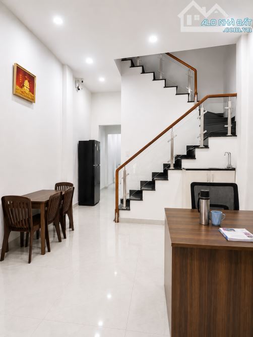 Tân Mỹ - ngay ĐH Marketing - 2 Tầng mới 64m2 - Hẻm 4M thông - Thu nhập 9tr - 7 tỷ 600