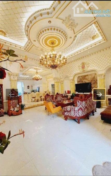Biệt Thự Siêu Víp Giáp Quận 10, 350m2, 5 Tầng Thang Máy Xịn Xò, Ngang Hơn 10m, Nhỉnh 64 Tỷ