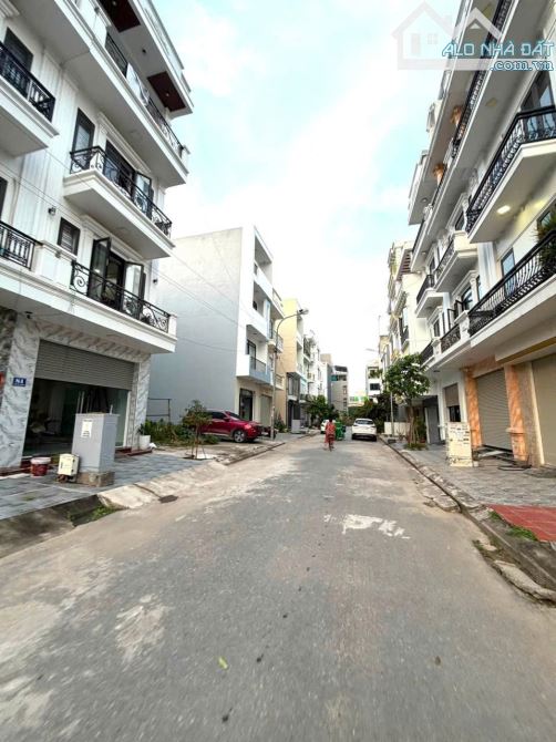 ⭐⭐Nhà phân lô tuyến 3 Vĩnh Niệm - 47m 4 tầng - gần Cục Thuế