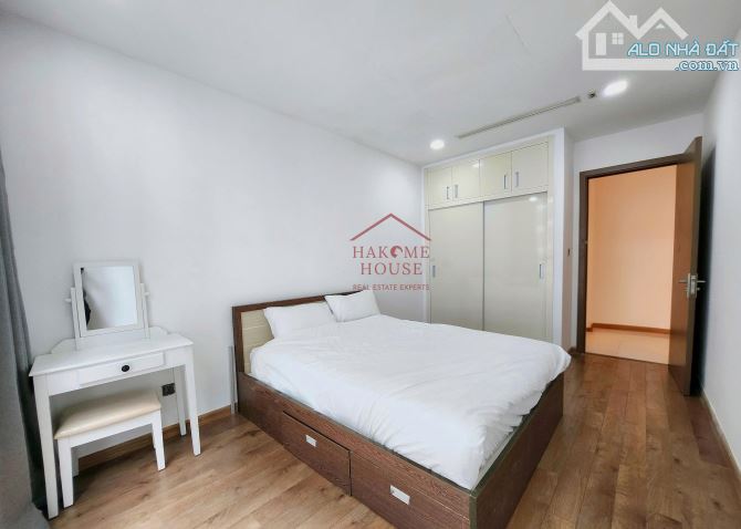 Bán căn hộ Vinhomes Tân Cảng,Bình Thạnh.DT: 90m2-2PN_full NT.Giá 11,4 tỷ TL (tầng trung)