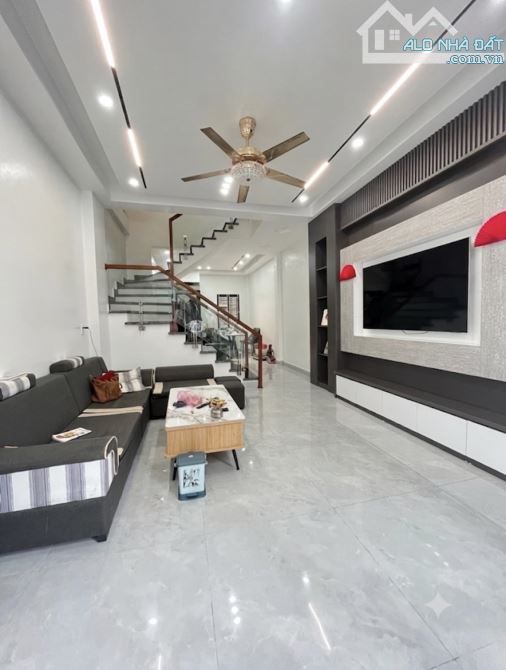 Bán nhà Thiên Lôi — Lê Chân. 50m² x 3 tầng. Cạnh Aeon Mall. Chỉ nhỉnh 3 tỷ có thương lượng