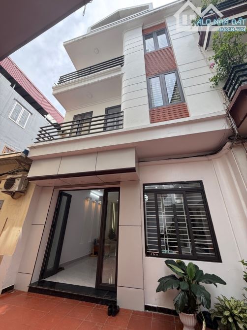 Bán nhà Thiên Lôi — Chợ Đôn — Lê Chân. 45m² x 3 tầng. Chỉ nhỉnh 3 tỷ có thương lượng.