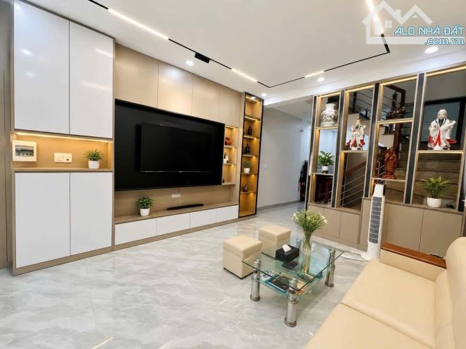 Bán nhà Thiên Lôi — Chợ Đôn — Lê Chân. 45m² x 4 tầng. Ô tô qua nhà. Chỉ nhỉnh 4 tỷ.