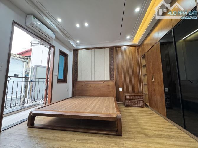 Bán nhà phố Lê Văn Hưu, 35m2, 7 tầng thang máy, mặt tiền 6m, 13.8 tỉ, nhà mới ở luôn