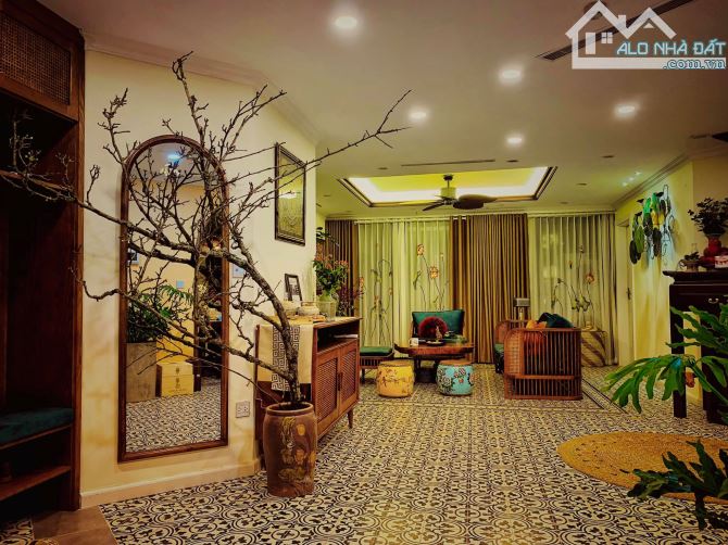 *Bán tòa căn hộ, ngay phố Tây, đường Trần Văn Thành, 40tr/tháng, dt 50m2, giá 9,8 Tỷ