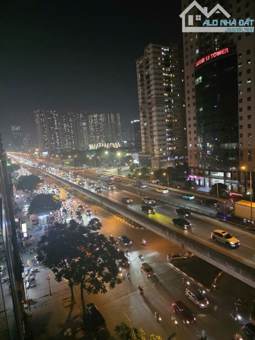 BÁN NHÀ MẶT PHỐ KHUẤT DUY TIẾN - MẶT TIỀN KHỦNG -LÔ GÓC 3 MẶT THOÁNG - DT 95m2 x 9T, MT20m