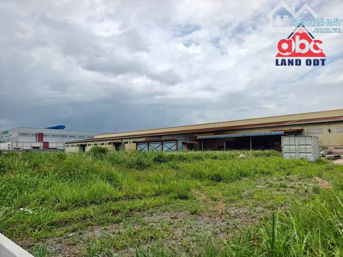 X005 Bán 2Ha4 đất góc 2 mặt tiền có nhà xưởng 3500m2 KCN Nhơn Trạch ĐN - Giá 90tỉ --------