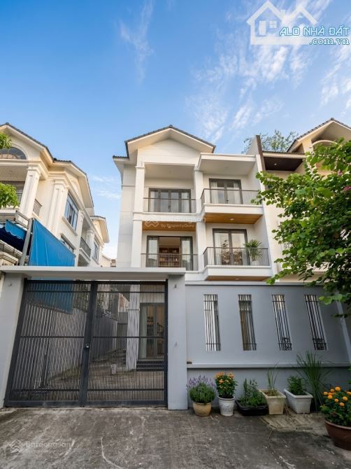 Bán Biệt thự KDC Bình Lợi 10x18m, 4 Tầng, Sổ hoàn công - Khu đáng sống bậc nhất, chỉ 21 tỷ