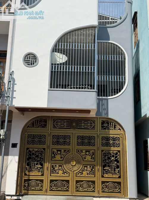 **🏡 CHÍNH CHỦ BÁN NHÀ 2 MÊ – VỊ TRÍ ĐẸP TRUNG TÂM QUY NHƠN 🏡**