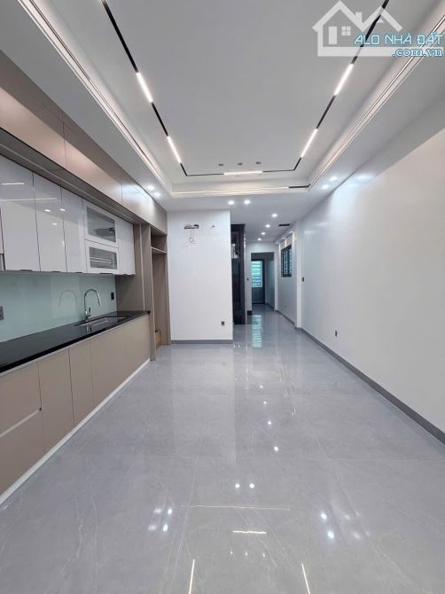 Bán nhà 60m x 5 tầng thang máy khu phân lô Lê Hồng phong