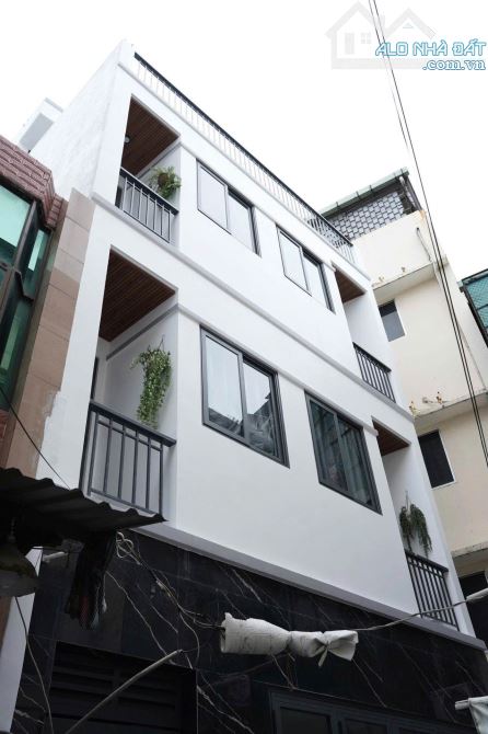 Bán CHDV Hai Bà Trưng P8Q3 70m2 Thu Nhập 70Triệu Giá 16Tỷ990