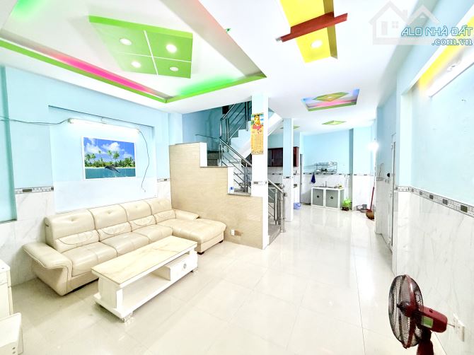 Trần Xuân Soạn - Nhà 2 tầng 50m2 3PN - Ngang 5m, 80m ra Mặt Tiền, giá 4 tỷ 290 TL.