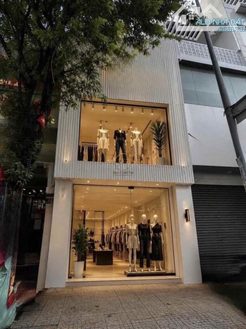 NHÀ MẶT TIỀN CÓ SẴN DÒNG TIỀN NGAY KÝ CON, QUẬN 1. GIÁ 5Tỷ999/ 59m2. NỞ HẬU TÀI LỘC