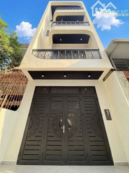 BÁN GẤP TRONG THÁNG NHÀ NGUYỄN THÁI BÌNH QUẬN 1-GIÁ:5.2TỶ/79,5m2(5,3x15m2)