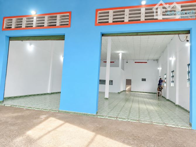 Kho xưởng mặt tiền Thới Tam Thôn 15-Hóc Môn. Dt 10x25~244m2. 12,5ty