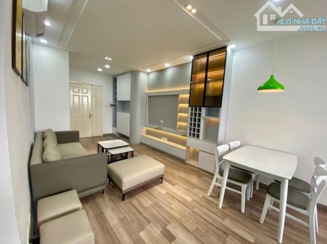 bán gấp Chung Cư VOV Mễ Trì 70m, 2 ngủ, 2wc, có ảnh