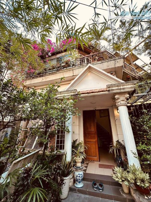 Biệt Thự Sân Vườn Góc 2MT Hoàng Hoa Thám, 8m x 18m, 1 trệt 2 lầu ST, Mới Đẹp Ở Ngay