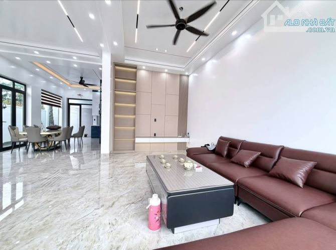 Bán Biệt Thự Tiểu Trà, Anh dũng 7, Dương Kinh, Hải Phòng. 3 tầng, 180m2, 14 tỷ