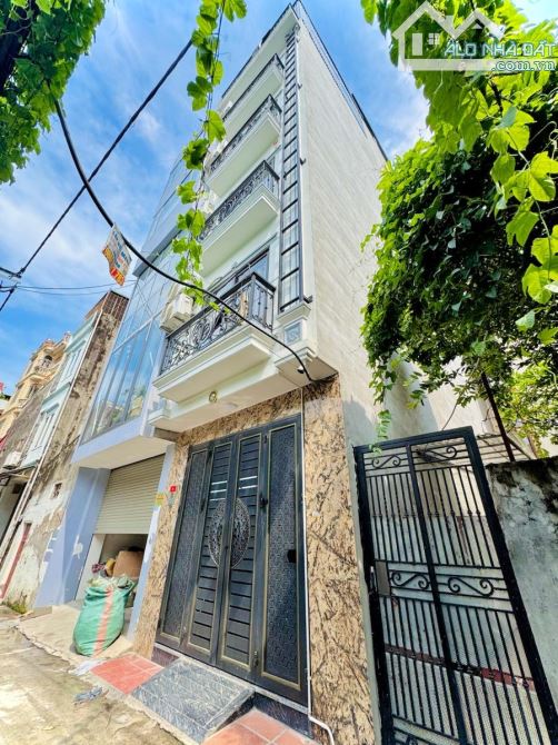 Siêu Phẩm Dòng Tiền, Lô Góc , 3 Thoáng, Ô Tô , Hoàng Mai, Hà Nội. 67M 7T MT3,8m Giá 17,Tỷ