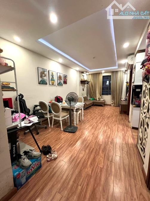 Chung Cư Thái Hà 43 Phạm Văn Đồng 69.8m2, Tầng Trung, Lô Góc, Ban Công Nam, 2PN, 5.5 Tỷ