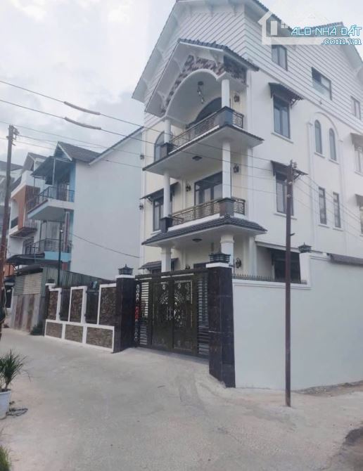 Bán căn biệt thự Nguyễn Siêu- P6 Đà Lạt 13P kinh doanh ngay trung tâm TP✨15 tỷ 5✨