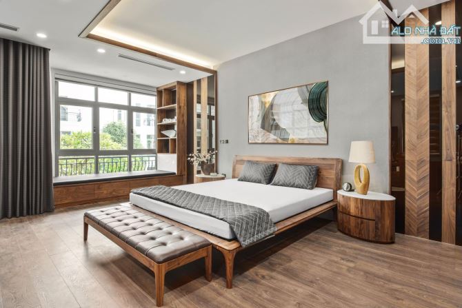 *Bán Biệt thự góc 2 mặt tiền Ngô Thì Hiệu, Nại Hiên Đông, Sơn Trà, dt 155m2 (8x20)
