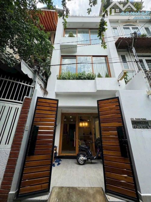 BÁN NHÀ HẺM XE HƠI VIP 322 AN DƯƠNG VƯƠNG, P.4, Q.5 .(5mx21m) CN 105 m2 20 tỷ TL