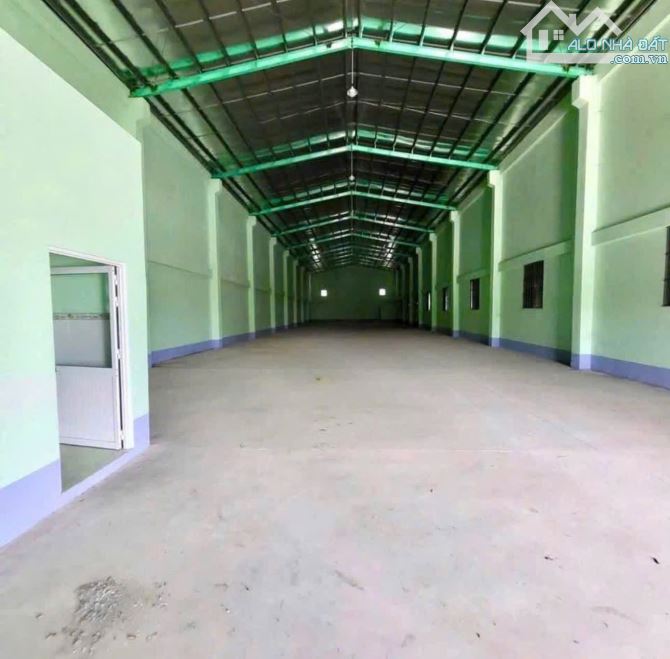 Kho 940m2 full thổ, MT Nguyễn Hữu Trí, Thanh Phú, Bến Lức, Long An, giá 21 tỷ TLCC