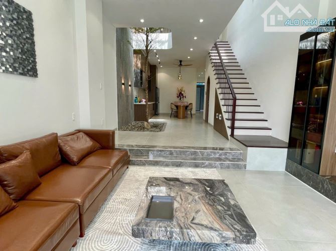 Bán Nhà 140m2 Ngay Cầu Phú Xuân - Huỳnh Tấn Phát - Full Nội Thất - 2 Tầng - Chỉ Hơn 7 Tỷ